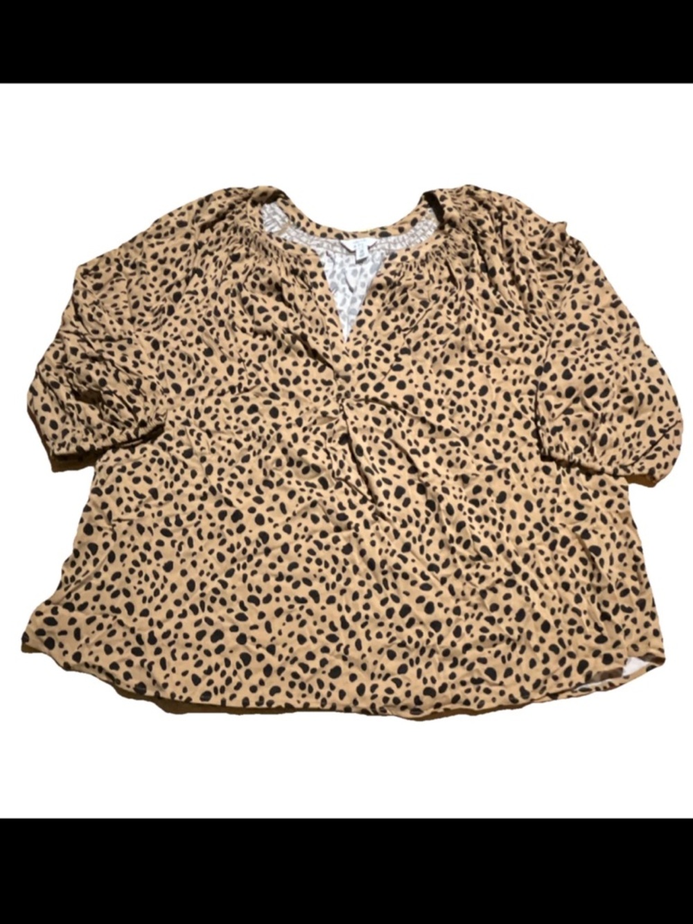 NWT crown & Ivy blouse
